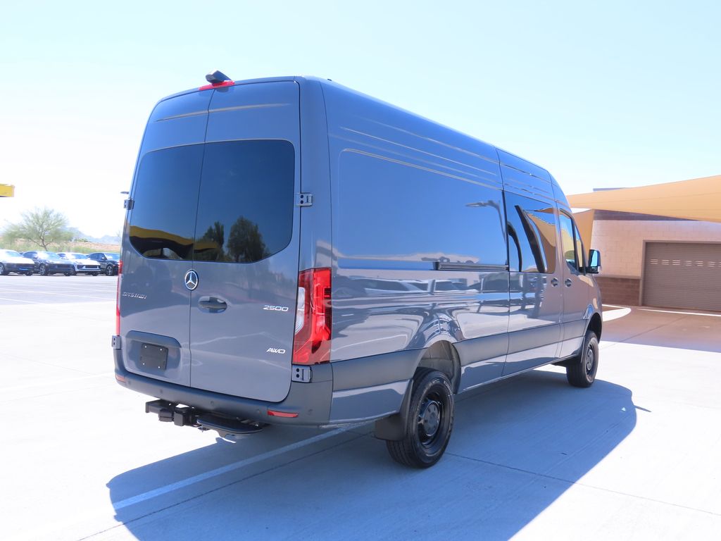 2024 Mercedes-Benz Sprinter 2500 5