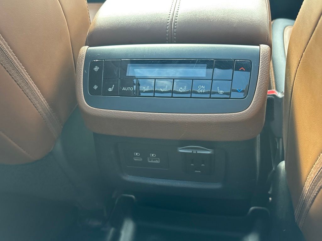 Used 2023 Nissan Pathfinder SUV