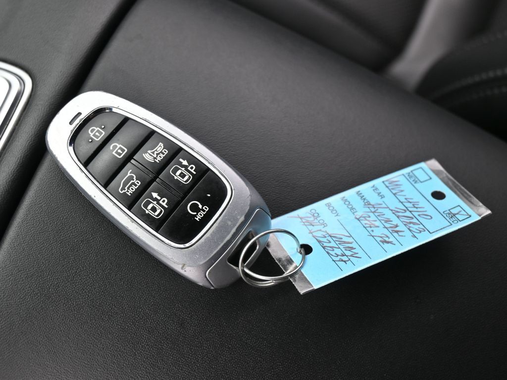 Used 2023 Portofino Gray Hyundai Calligraphy image 21