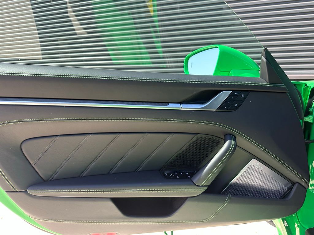 2023 Porsche 911 Carrera 4S 15
