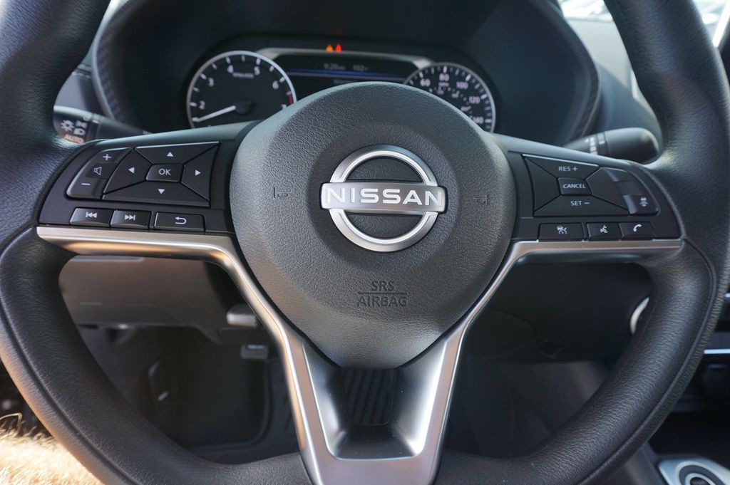 2024 Nissan Sentra SV 17