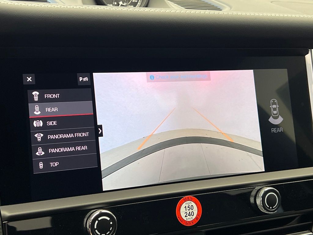 Thumbnail: 2026 Porsche Macan - 15