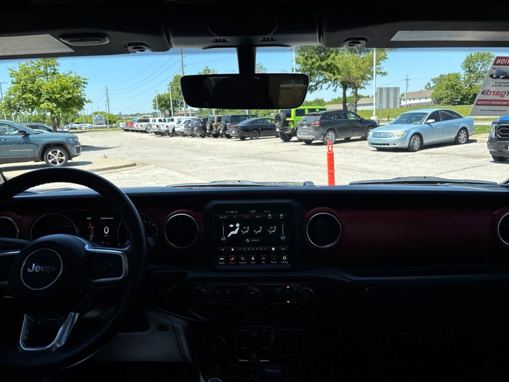 Used 2022 Jeep Wrangler Unlimited Rubicon with VIN 1C4HJXFN9NW254595 for sale in Kansas City
