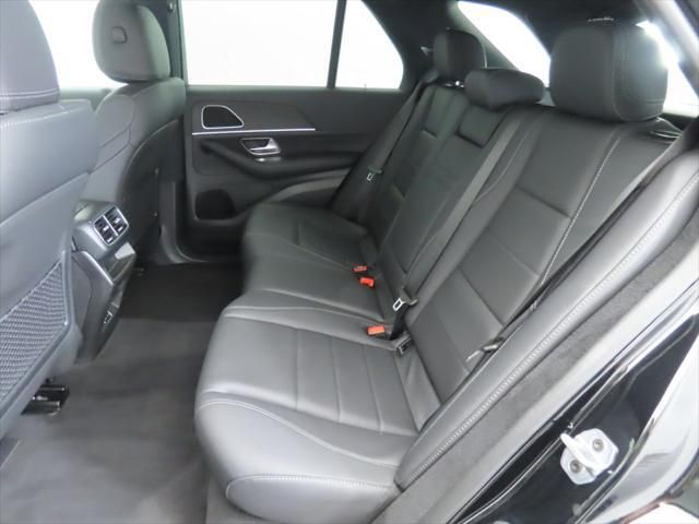 Thumbnail: 2026 Mercedes-Benz GLE - 21