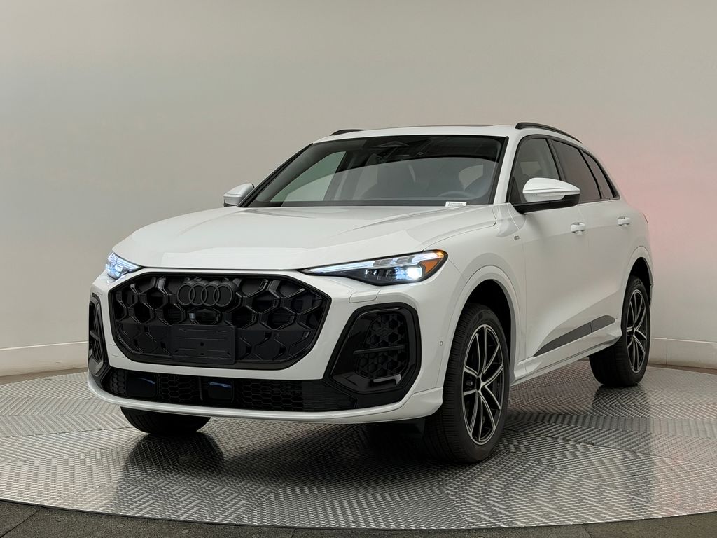 Thumbnail: 2026 Audi Q5 - 4