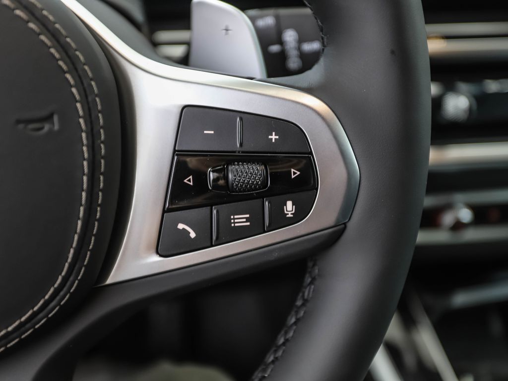 Thumbnail: 2026 BMW X5 - 13