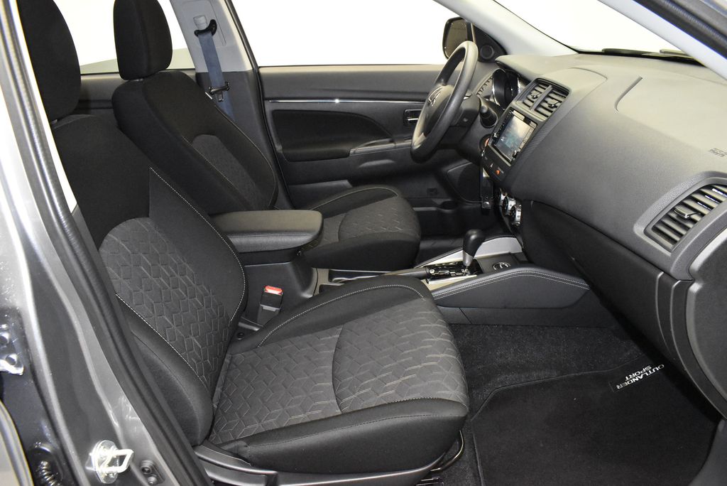 2024 Mitsubishi Outlander Sport ES 21