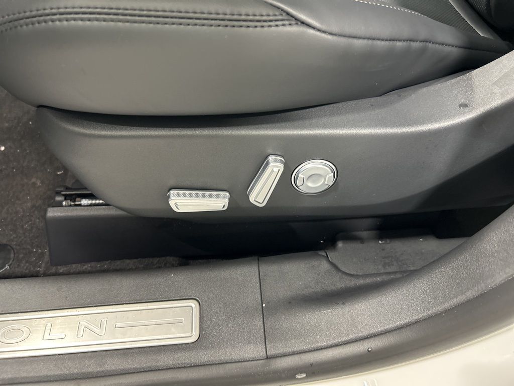 new 2026 Lincoln Nautilus car, priced at $62,907