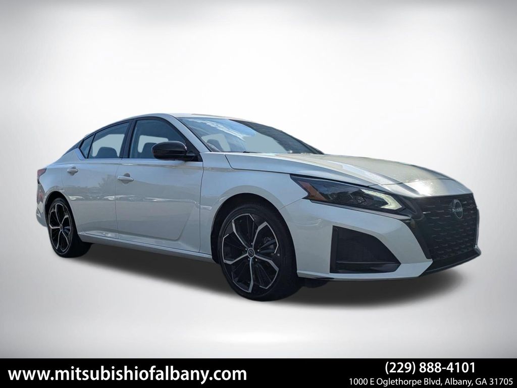 2024 Nissan Altima 2.5 SR