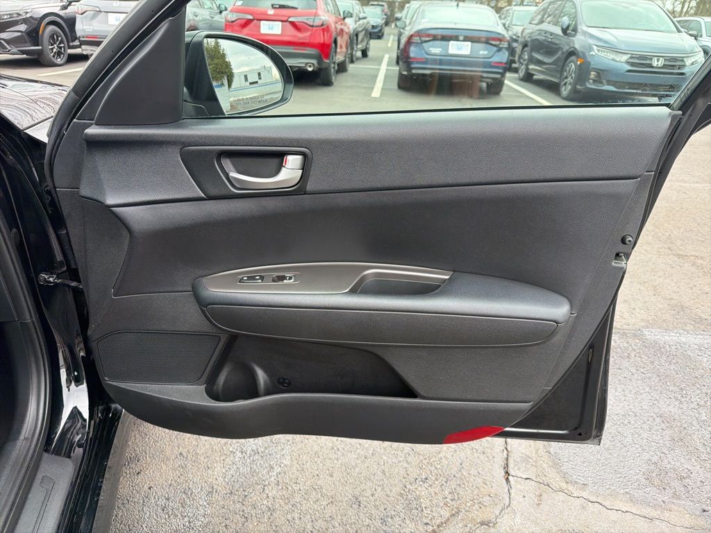 Thumbnail: 2020 Kia Optima - 24