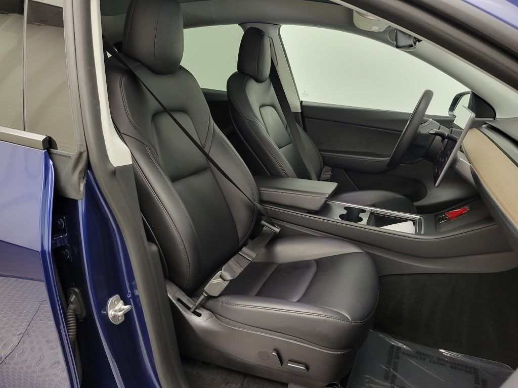 Thumbnail: 2022 Tesla Model Y - 12