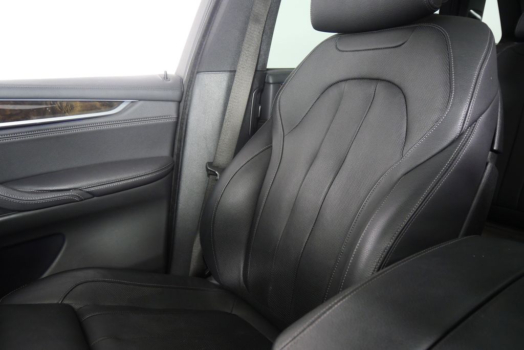 Thumbnail: 2018 BMW X5 - 27