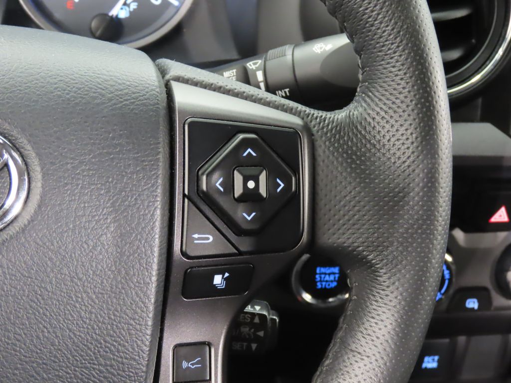 Thumbnail: 2018 Toyota Tacoma - 22
