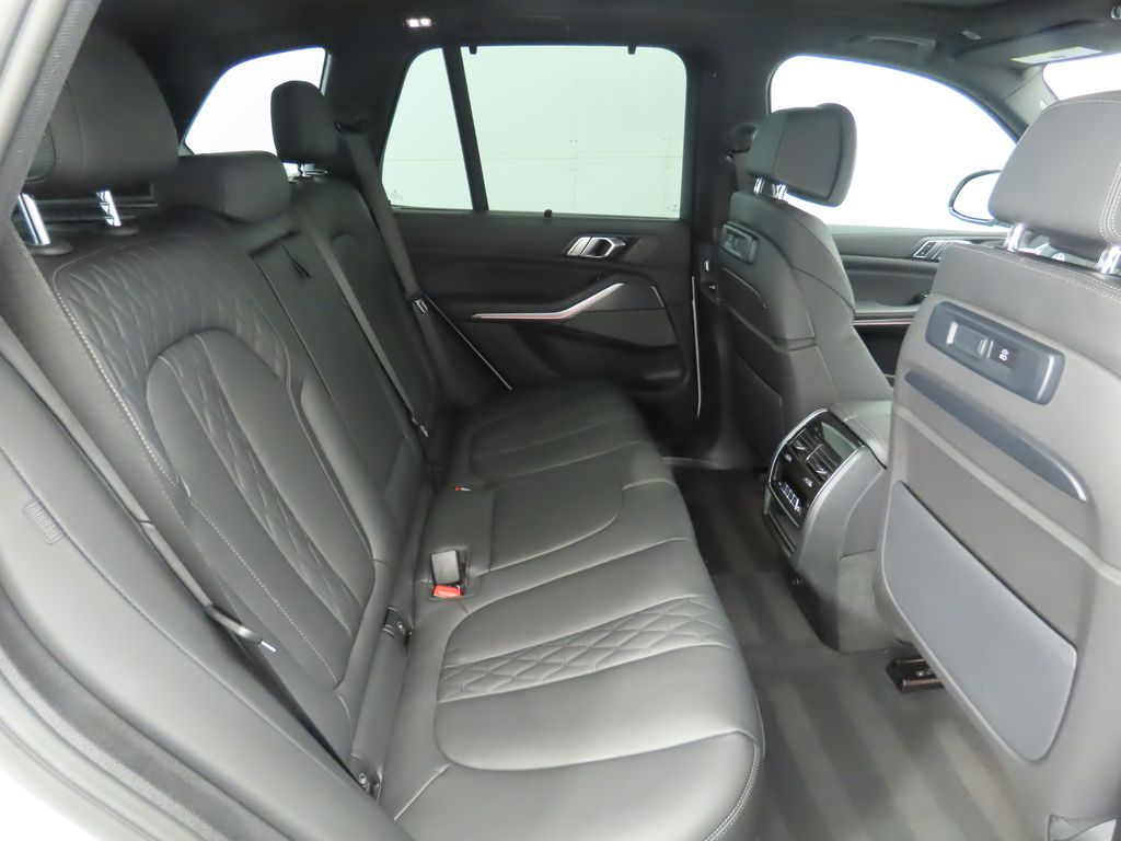 Thumbnail: 2023 BMW X5 - 23