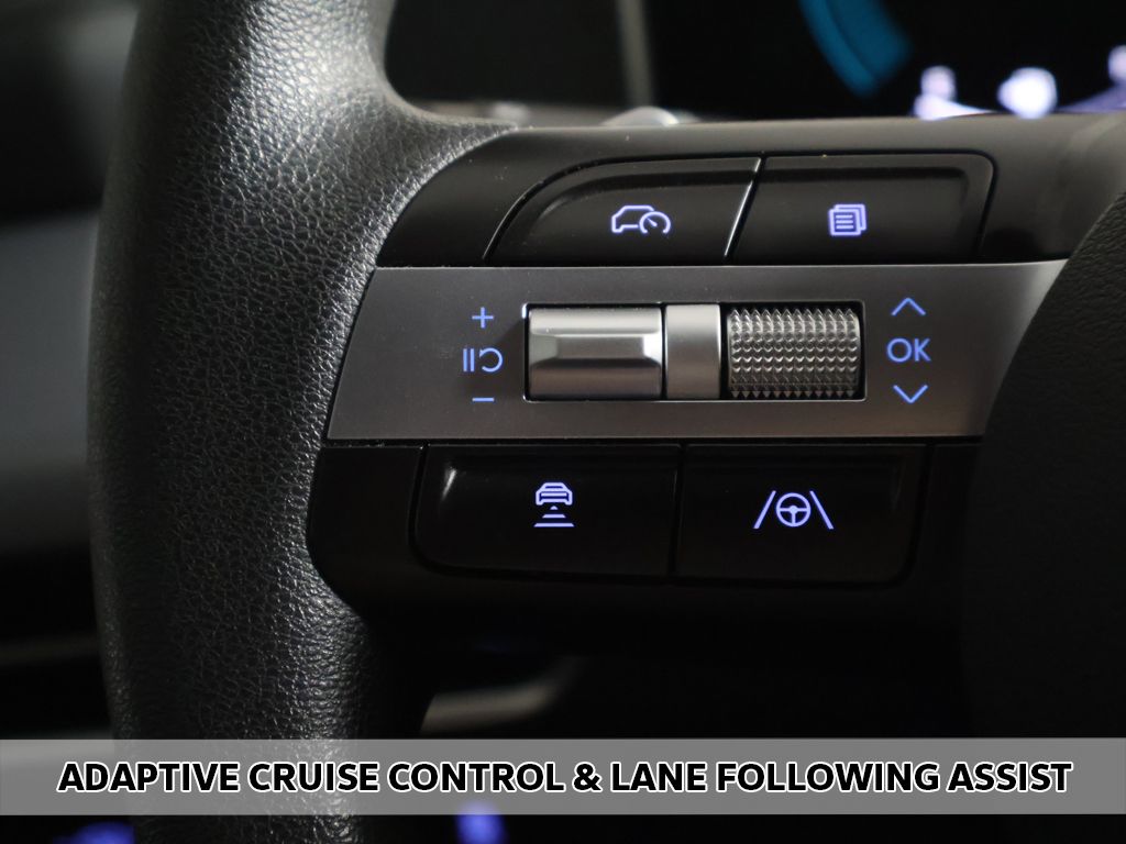 Certified Used 2025 White Hyundai SEL image 3
