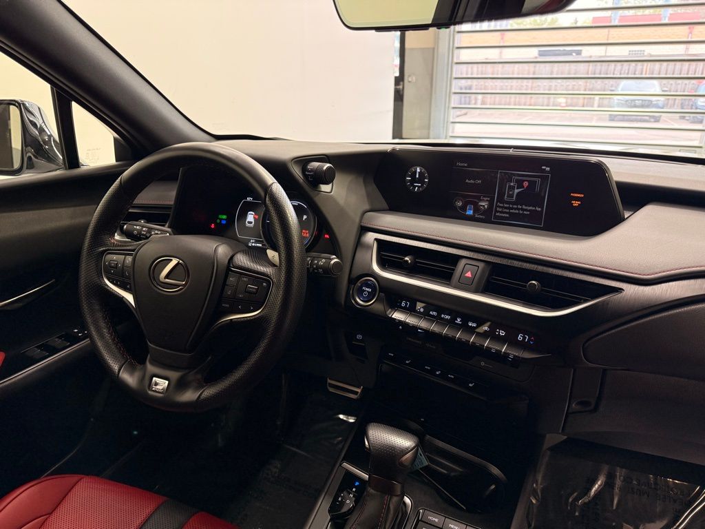 2021 Lexus UX 250h 31