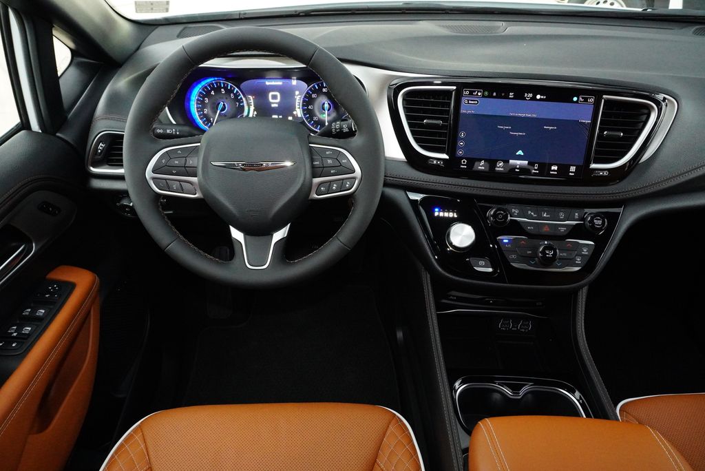 Used Car 2024 Chrysler Pacifica  Pinnacle For Sale Under $50,000 In Weatherford, Texas