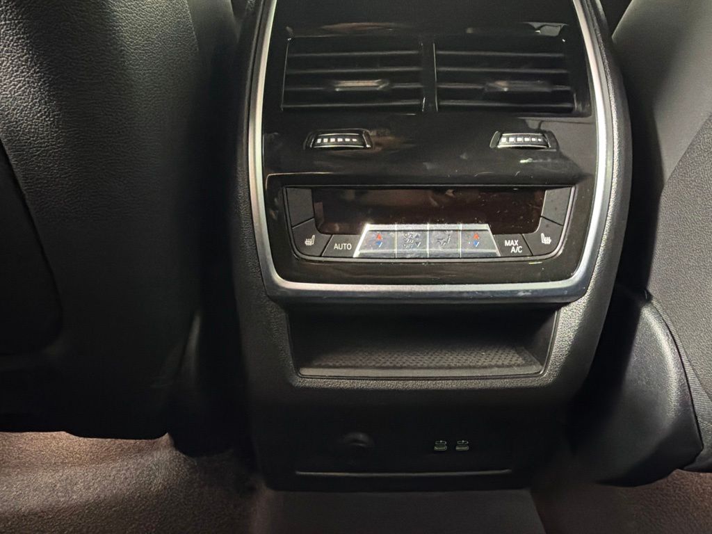 Thumbnail: 2024 BMW X7 - 20