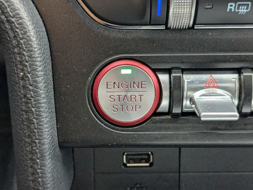 2021 Ford Mustang EcoBoost Fastback