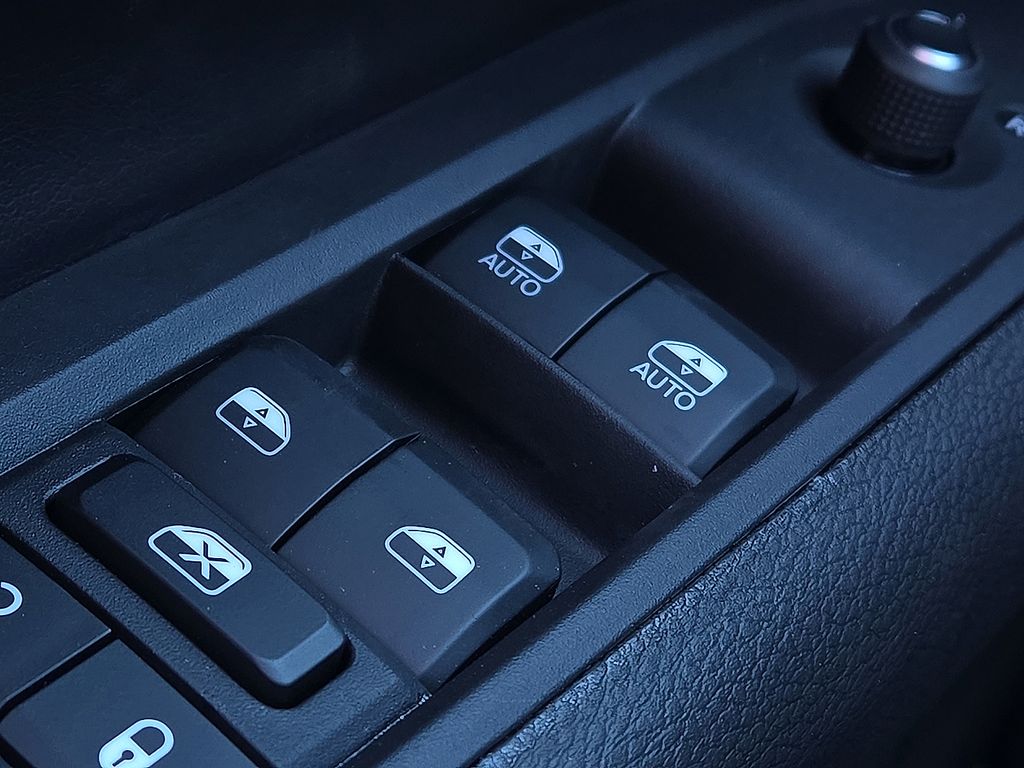 New 2026 Jeep Compass Latitude For Sale in Farmington, AR