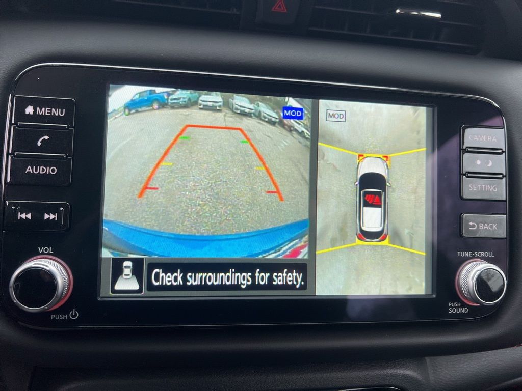 2024 Nissan Kicks SR photo