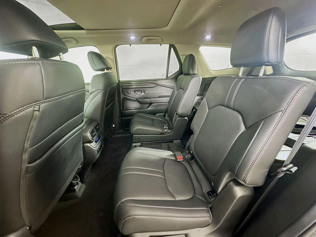 Thumbnail: 2026 Honda Pilot - 25
