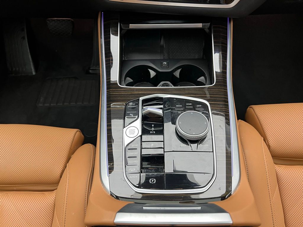 Thumbnail: 2025 BMW X5 - 12