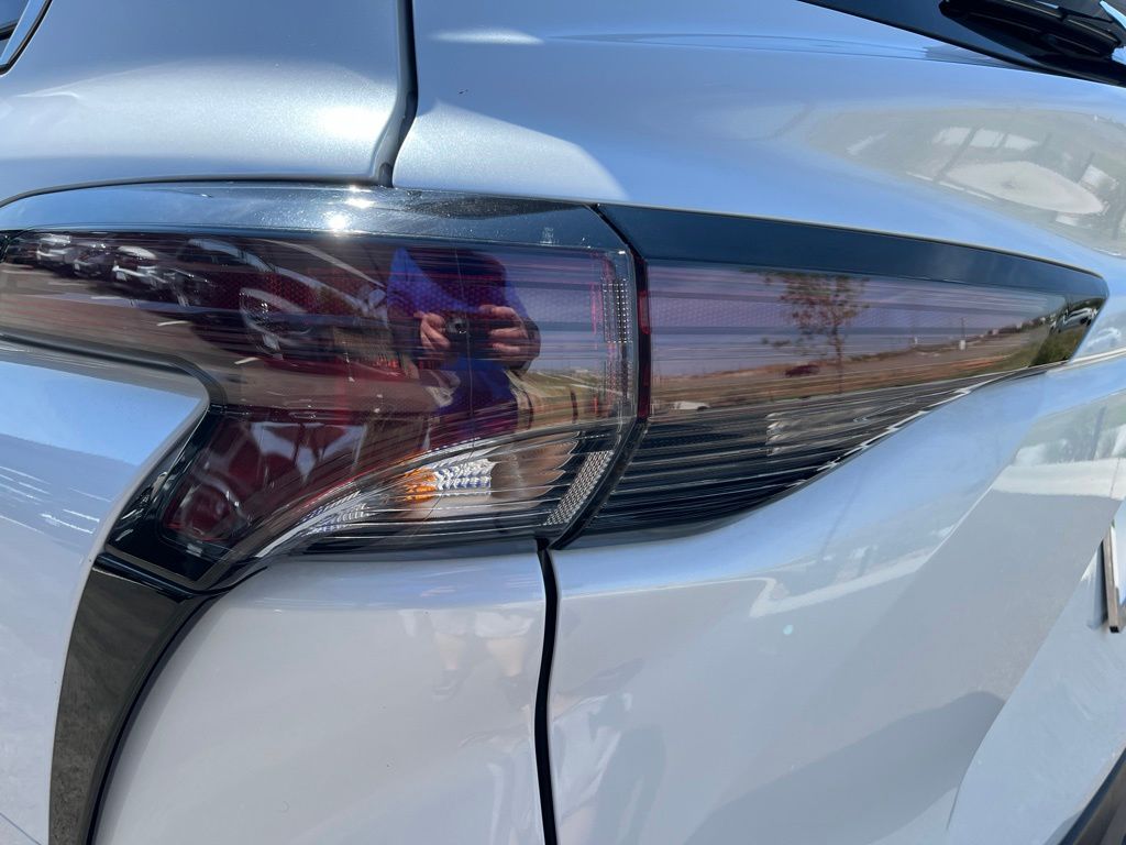 Thumbnail: 2025 Toyota Sienna - 7