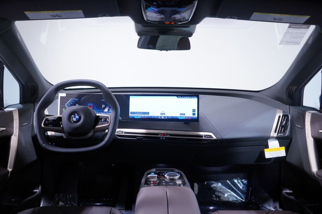 Thumbnail: 2026 BMW iX - 10