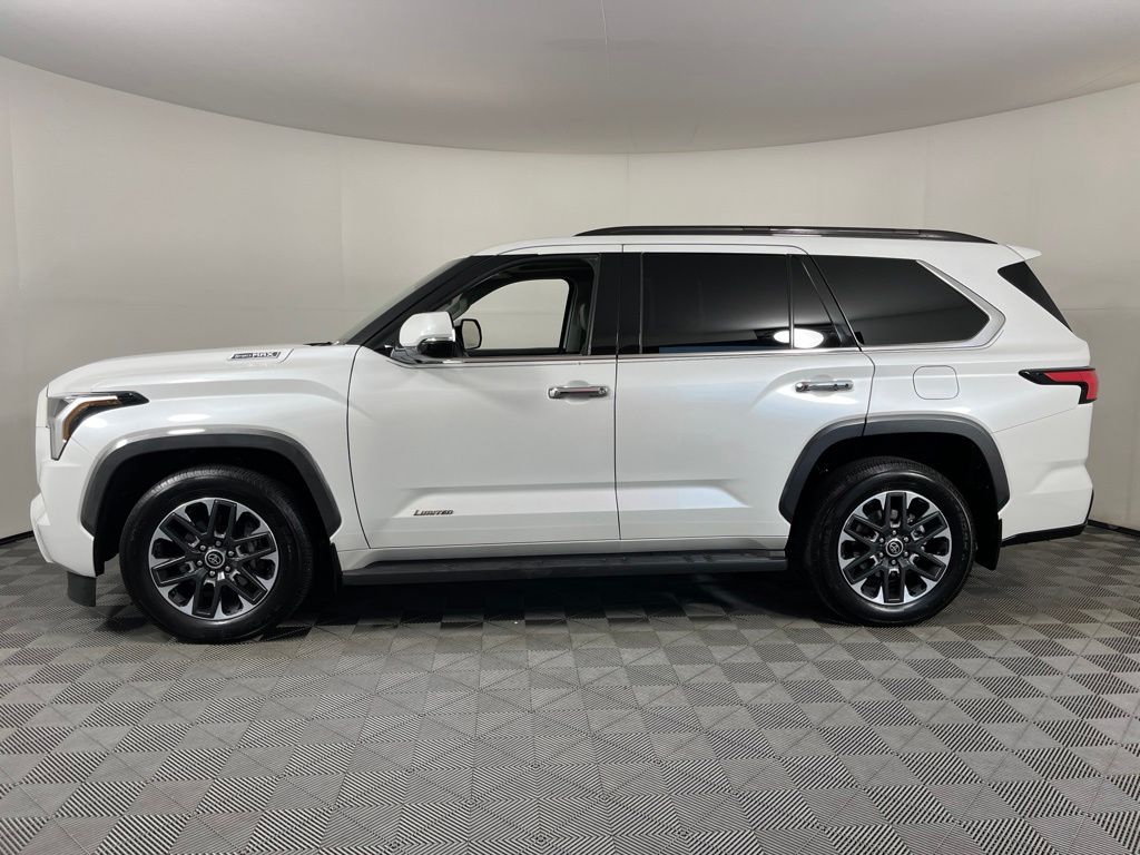 Thumbnail: 2023 Toyota Sequoia - 4