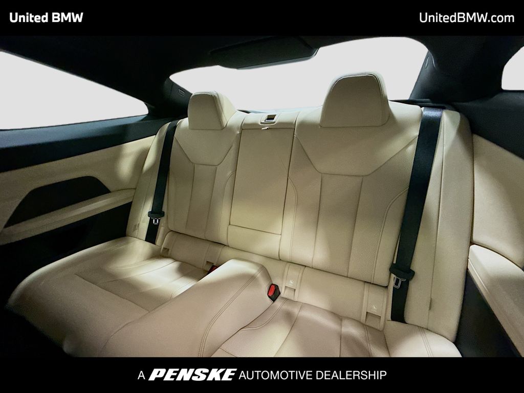 Thumbnail: 2026 BMW 4 Series - 13