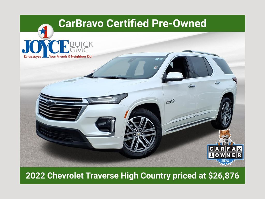 White (Iridescent Pearl Tricoat) 2022 Chevrolet Traverse SUV / Crossover Four-Wheel Drive 9-Speed Automatic