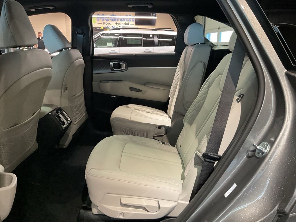 New 2026 Beige Kia SX Prestige image 22