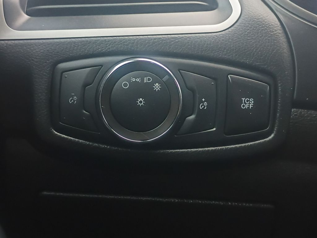 Used Car 2022 Ford Edge  Se For Sale Under $25,000 In Austin, Texas