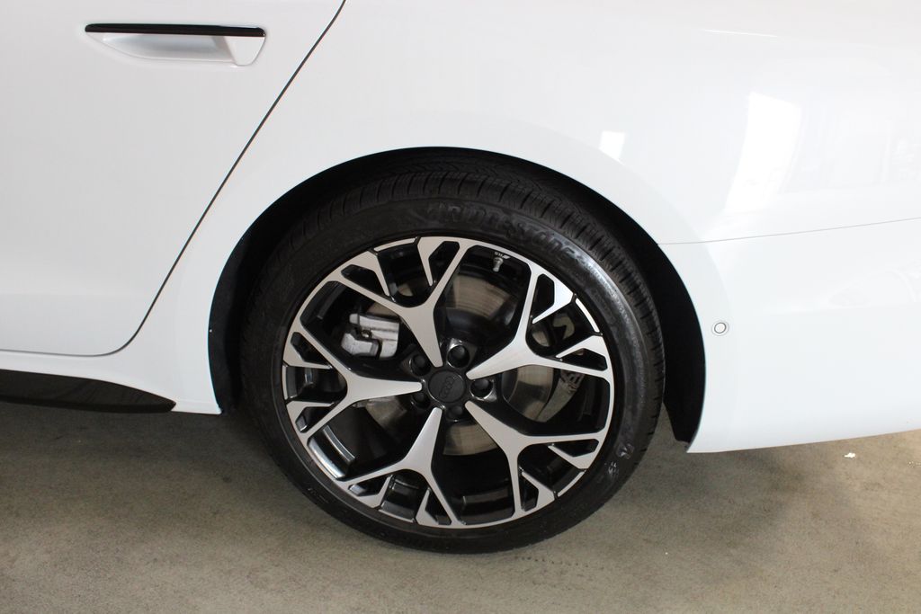 Used 2026 White Audi Premium Plus image 29