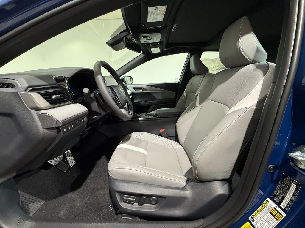 Thumbnail: 2026 Toyota Camry - 12