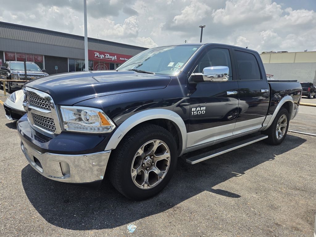 2017 RAM 1500 Laramie Crew Cab RWD
