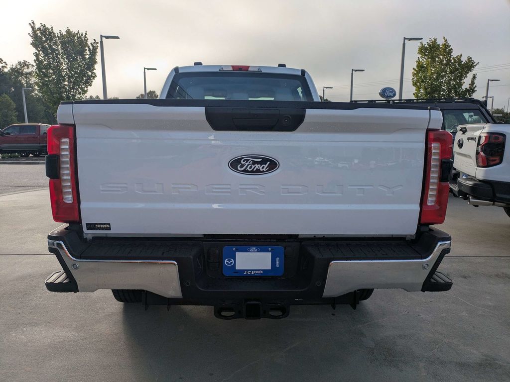 2027 Ford F-250 Super Duty XL