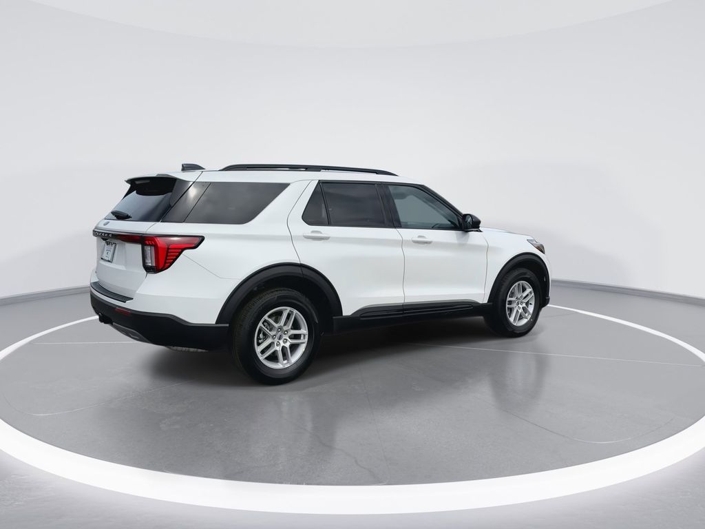 New 2026 Star White Metallic Tri-Coat Ford Active image 2