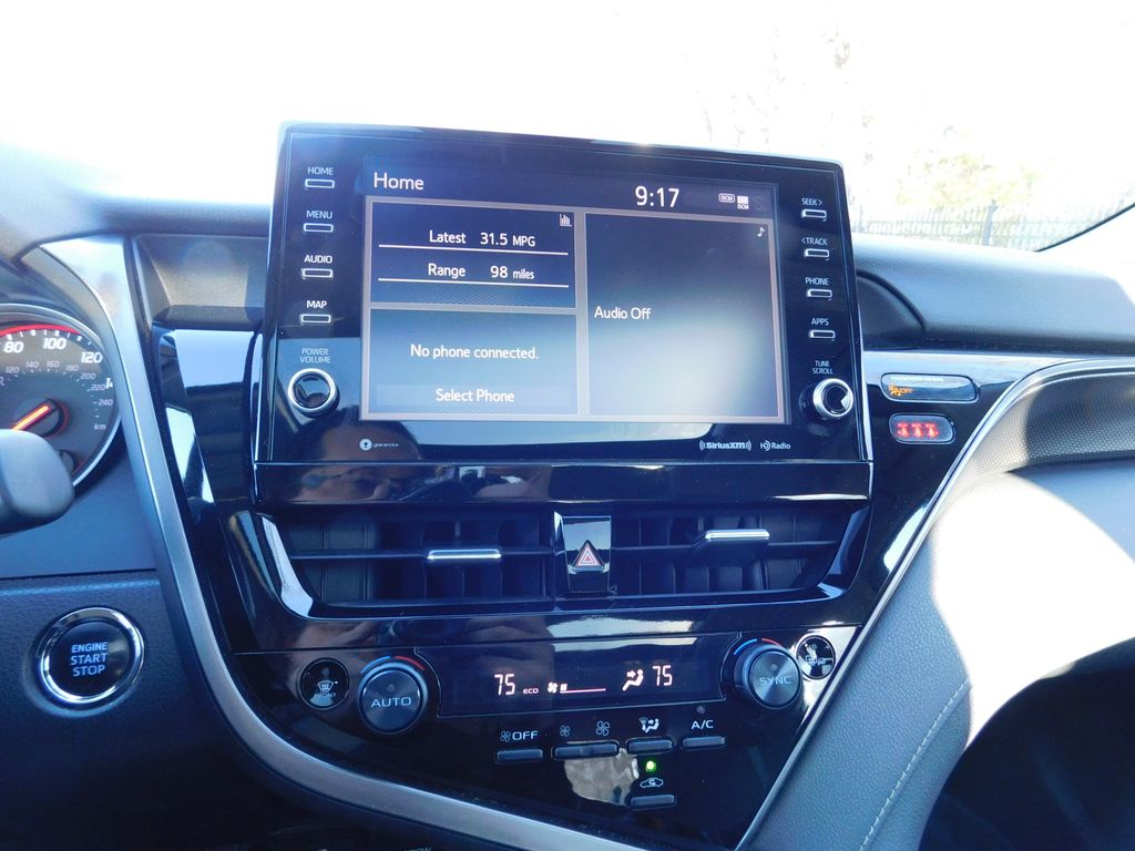 Thumbnail: 2022 Toyota Camry - 8