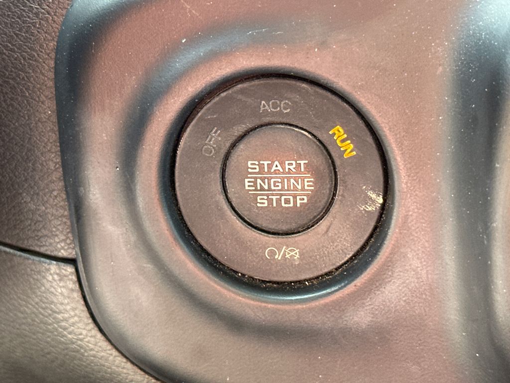 Used 2022 Gray Jeep Unlimited Sahara Altitude image 32