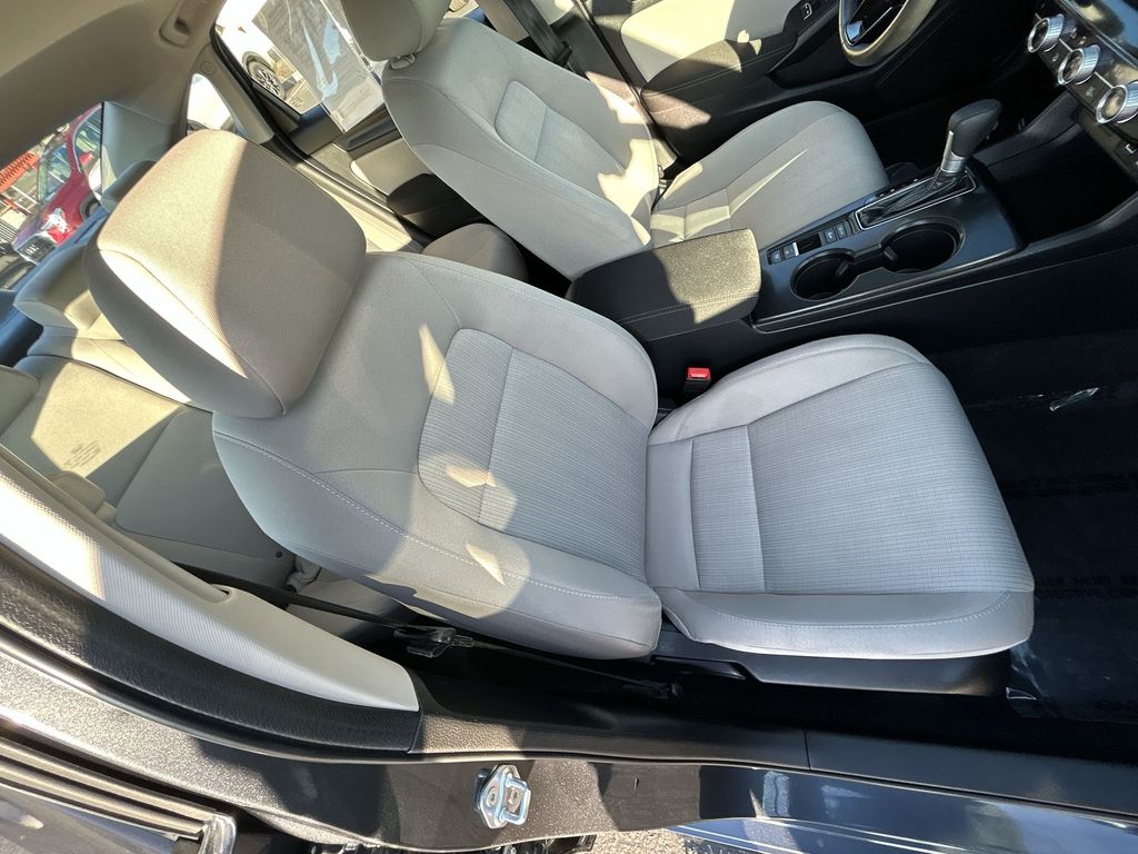 Thumbnail: 2024 Honda Civic - 24