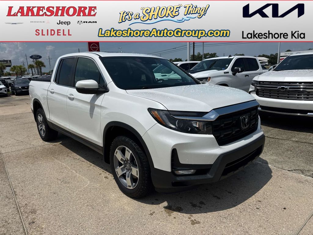 Platinum White 2025 Honda Ridgeline Pickup Truck All-Wheel Drive 9-Speed Automatic