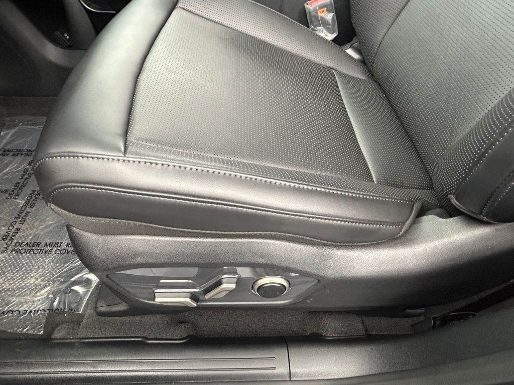 Used 2027 Midnight Lake Blue Kia S image 21