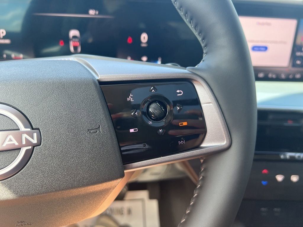2025 Everest White Pearl Tricoat Nissan Murano SL AWD SUV
