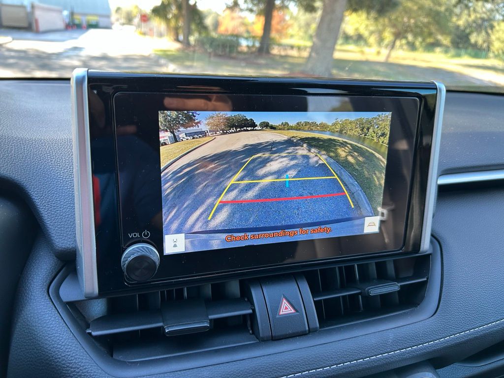 Thumbnail: 2025 Toyota RAV4 - 25