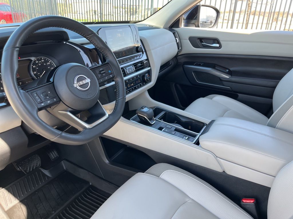 Thumbnail: 2024 Nissan Pathfinder - 19