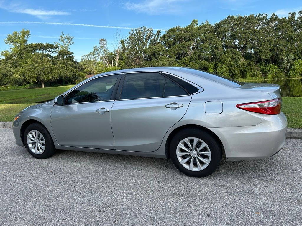 Thumbnail: 2017 Toyota Camry - 3
