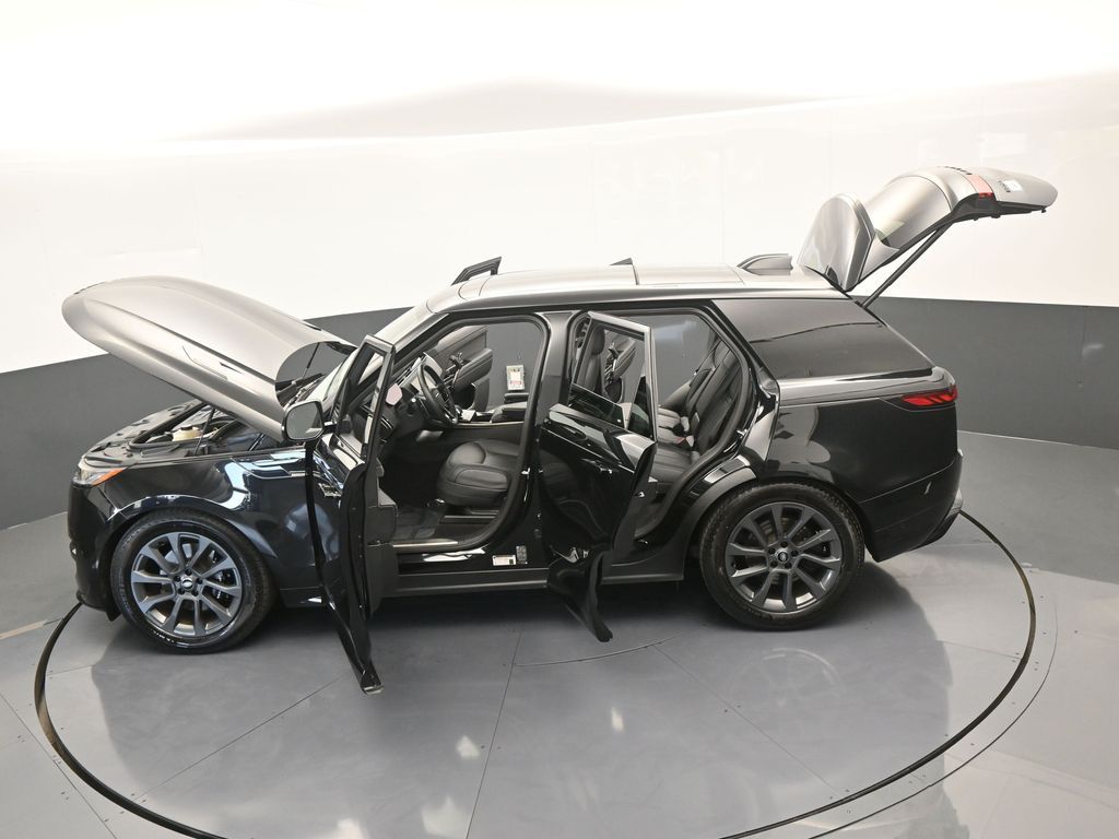 Used 2024 Black Land Rover Dynamic SE image 67