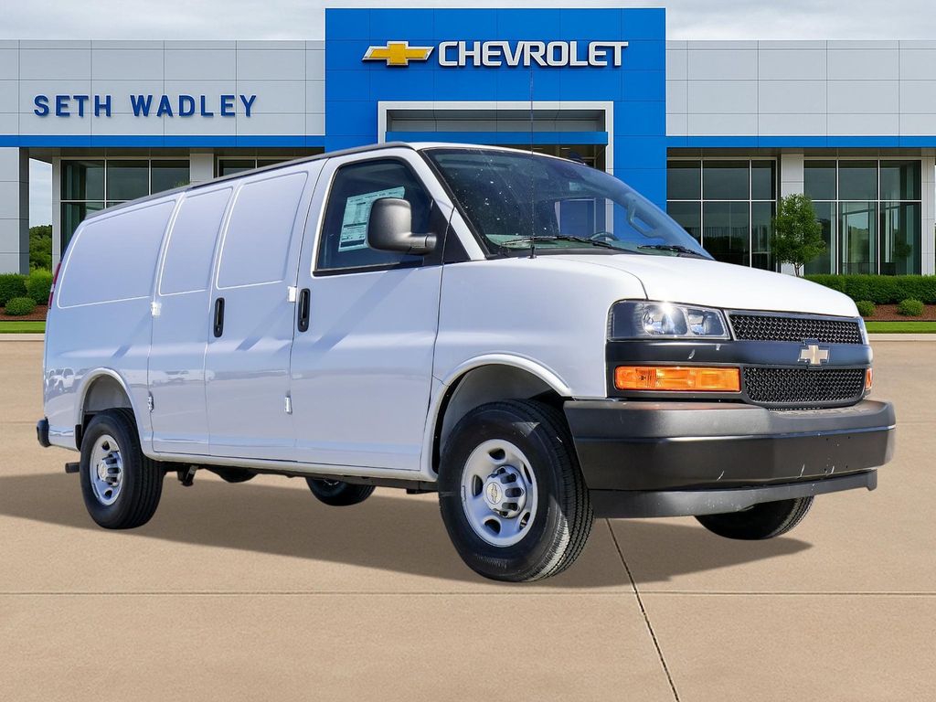 2025 Chevrolet Express Cargo 2500 RWD